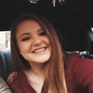 Meet your Posher, Emilee